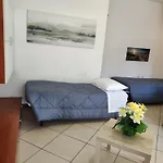 Διαμέρισμα House By The Arona