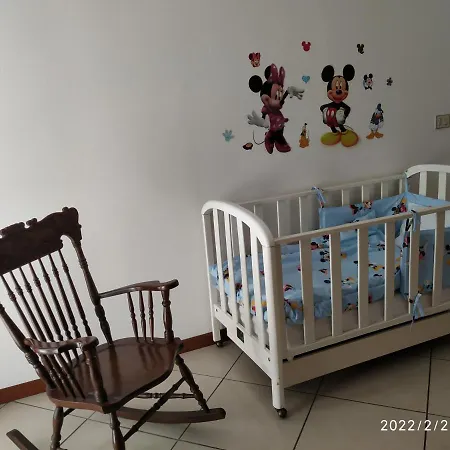 Apartamento House By The *