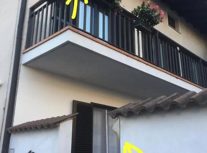 Appartamento House By The Arona